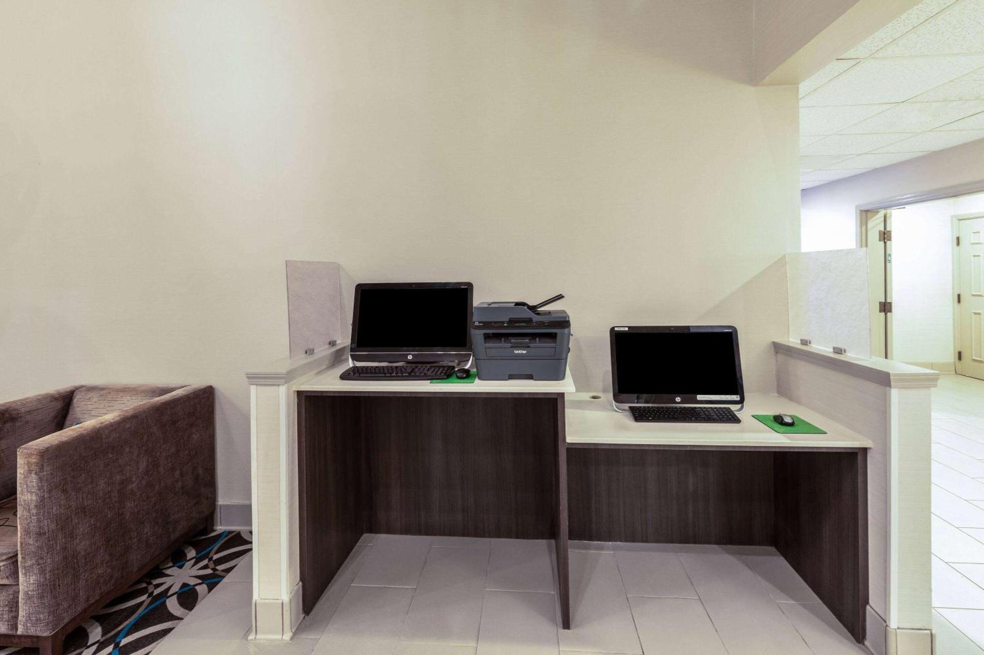 La Quinta By Wyndham Rockwall Bagian luar foto